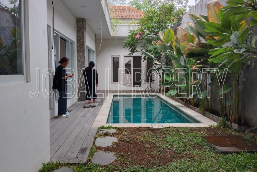 48d2b18d-d051-4031-b3a1-aa7e248879e8