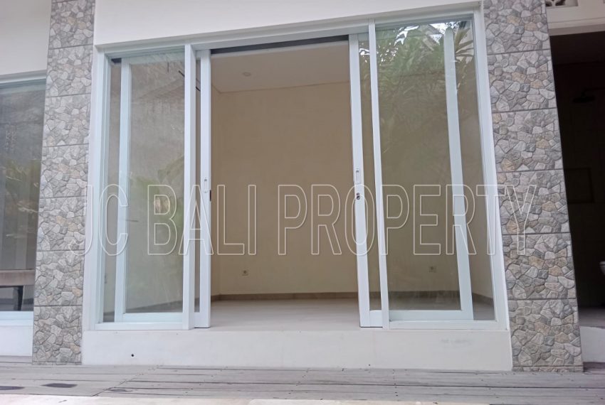 bf2af194-0d59-4e62-bc38-06d19d302cf4