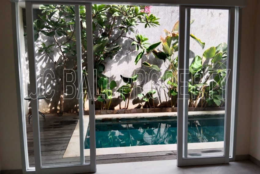 e7dcdb7e-d691-44c8-afde-43e0f7fa5cbf