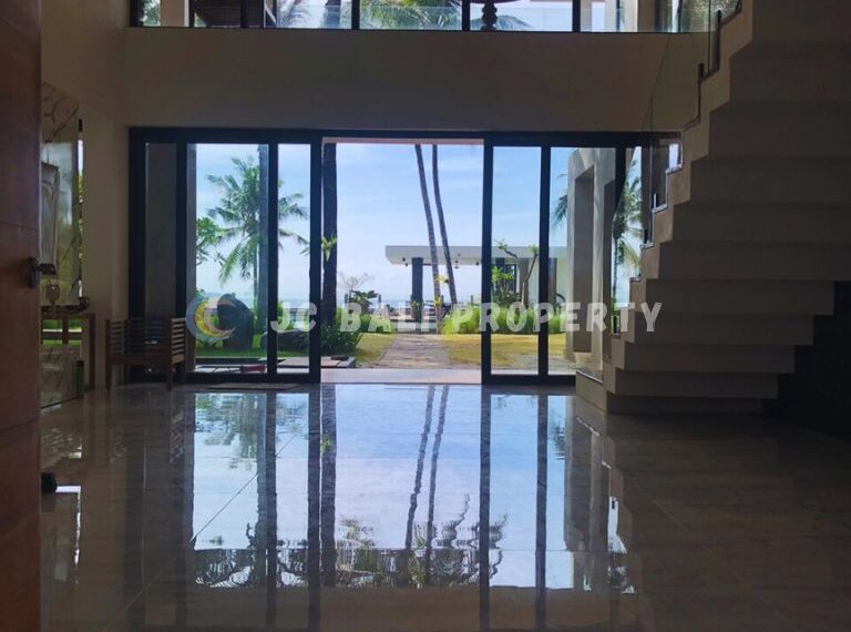 photo_6320860484730995259_y